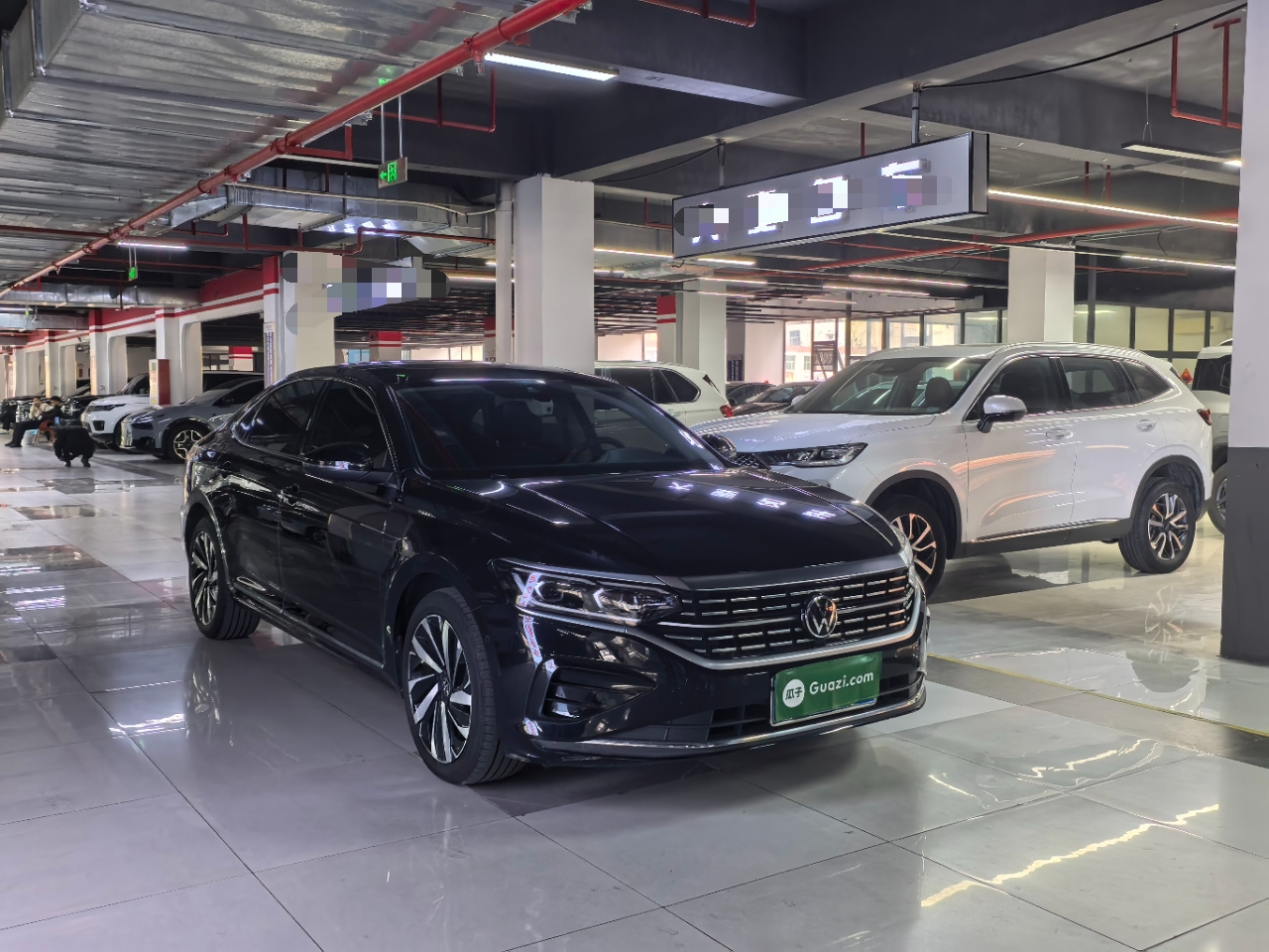 Passat 2022 380TSI Luxury photo 3