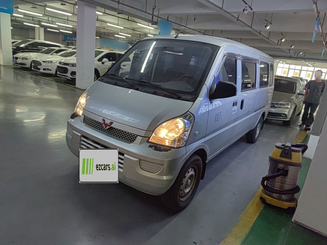 Wuling Rongguang EV 2022 Base Bus