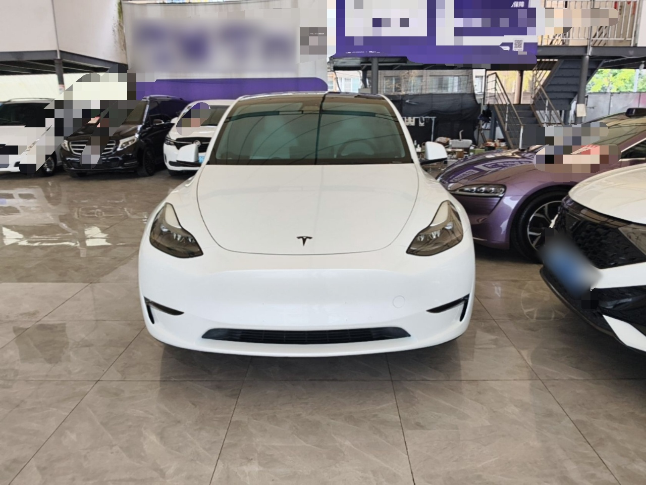 Model Y 2022 Long Range AWD photo 2