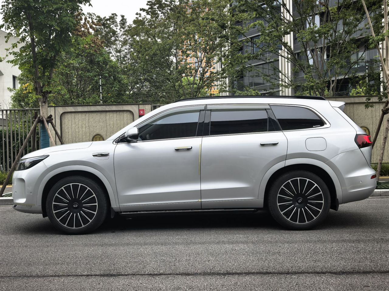 HIMA AITO M7 2024 1.5T ADAS AWD Max 5-Seater photo 3