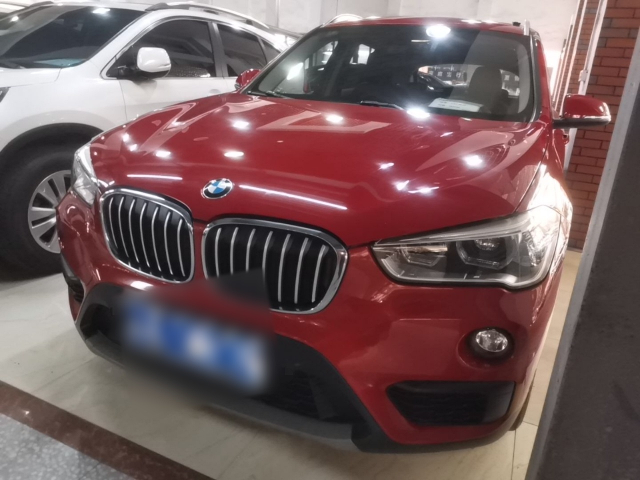 X1 2019 sDrive20Li Leading