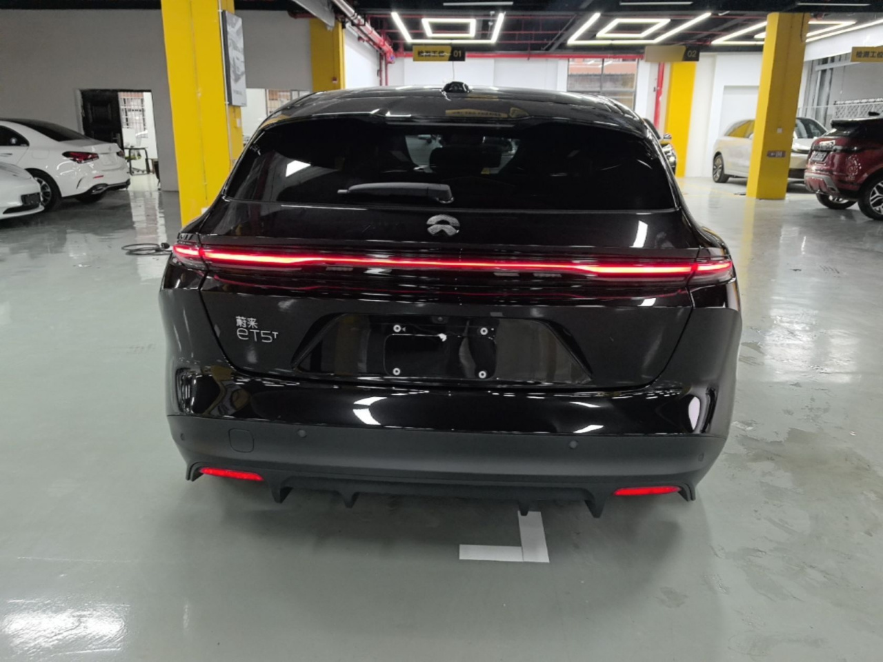 ET5T 2024 75kWh Touring photo 5