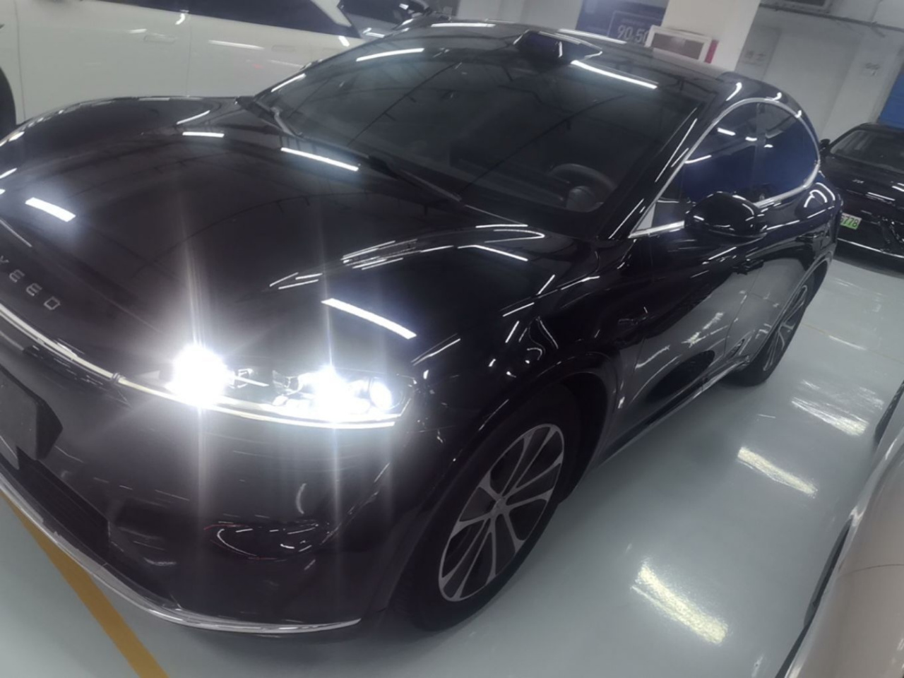 HIMA Luxeed R7 2024 EV 802km Max