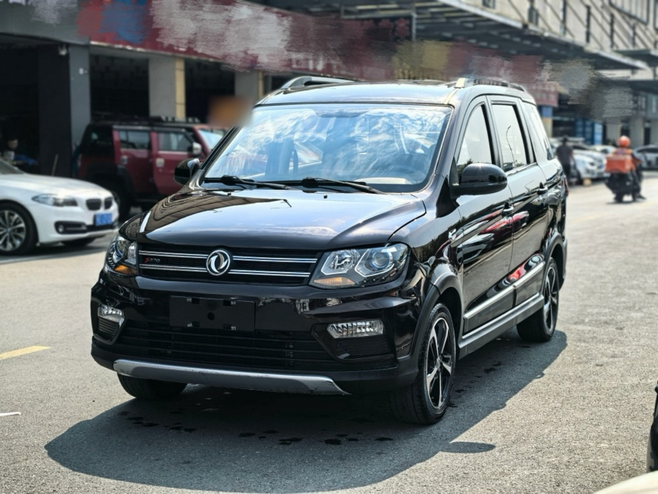 Fengon 370 2020 S370 1.5L CVT Luxury 5-Seater