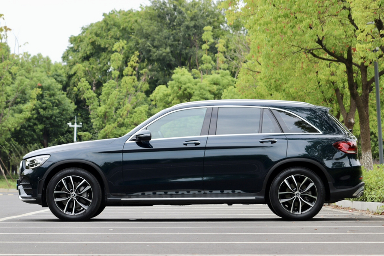 GLC 2022 GLC 300 L 4MATIC Dynamic photo 3