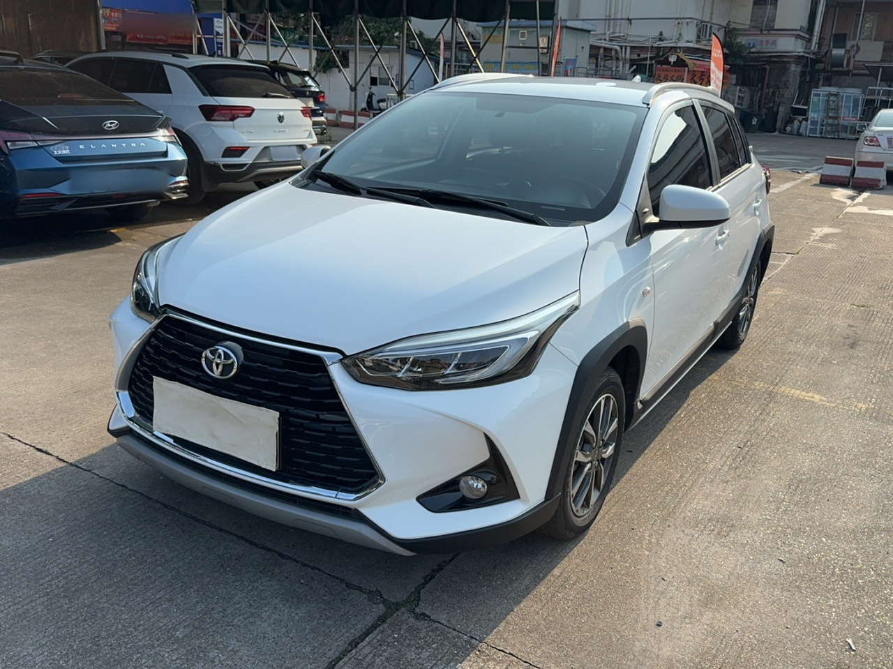 YARiS L 2022 X 1.5L CVT Luxury PLUS