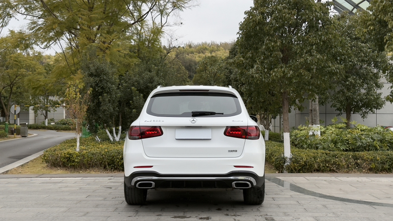 GLC 2022 Facelift GLC 300 L 4MATIC Dynamic Edition photo 3
