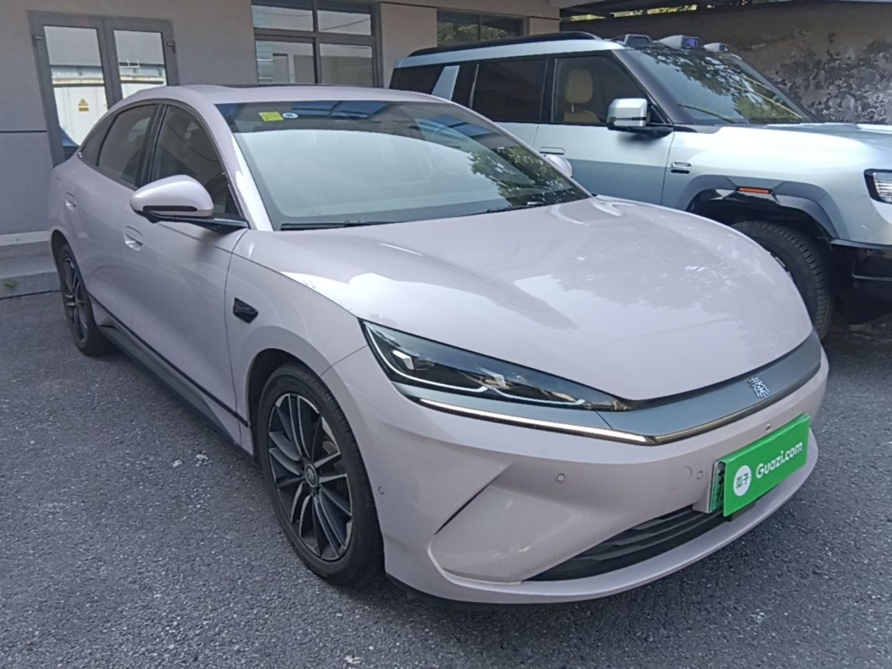 Qin L 2025 EV 545KM photo 3