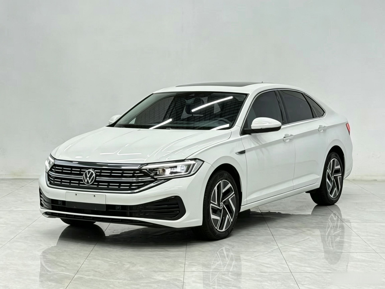 Sagitar 2023 300TSI DSG
