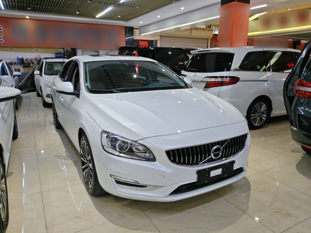 S60 2018 S60L T4 Progressive photo 3