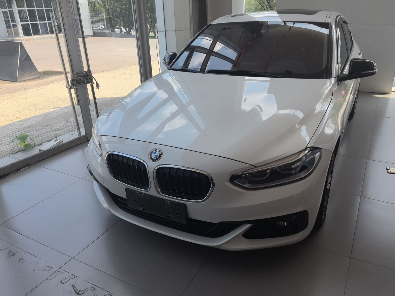 1 Series 2018 118i Sport