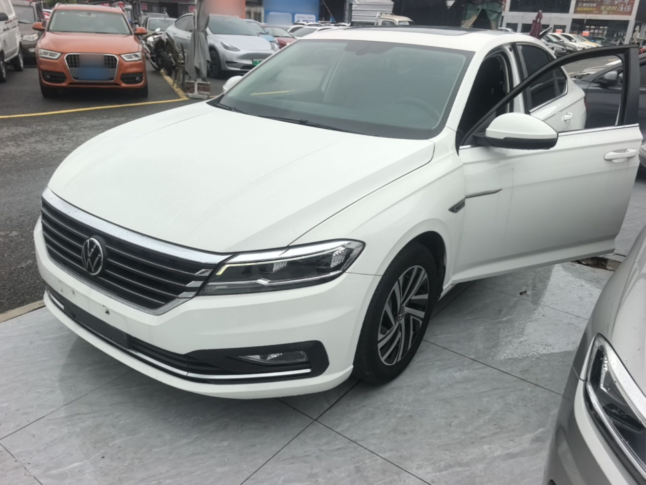 Lavida 2022 1.5L AT Comfort