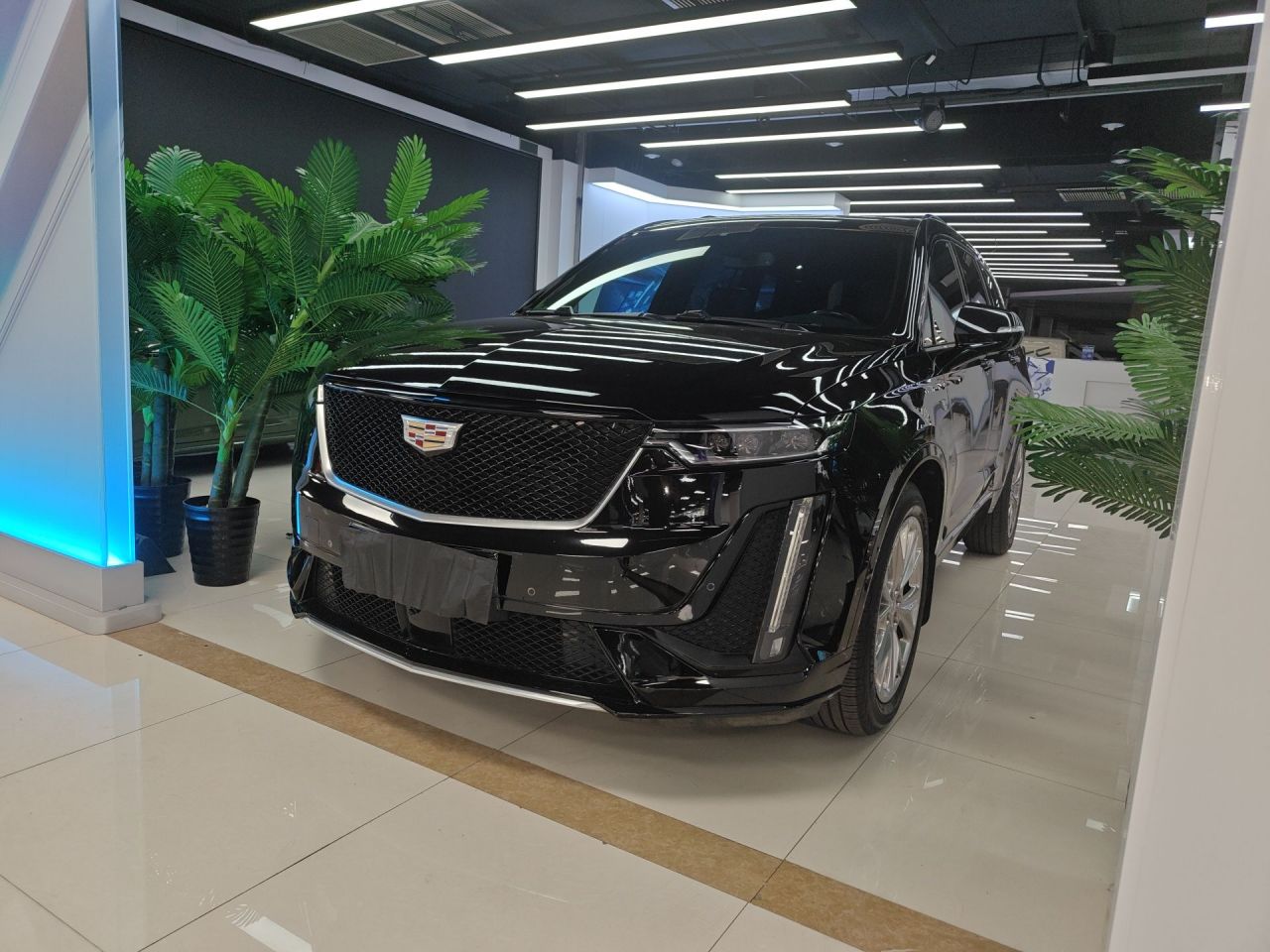 XT6 2021 28T 6-Seater Luxury Sport