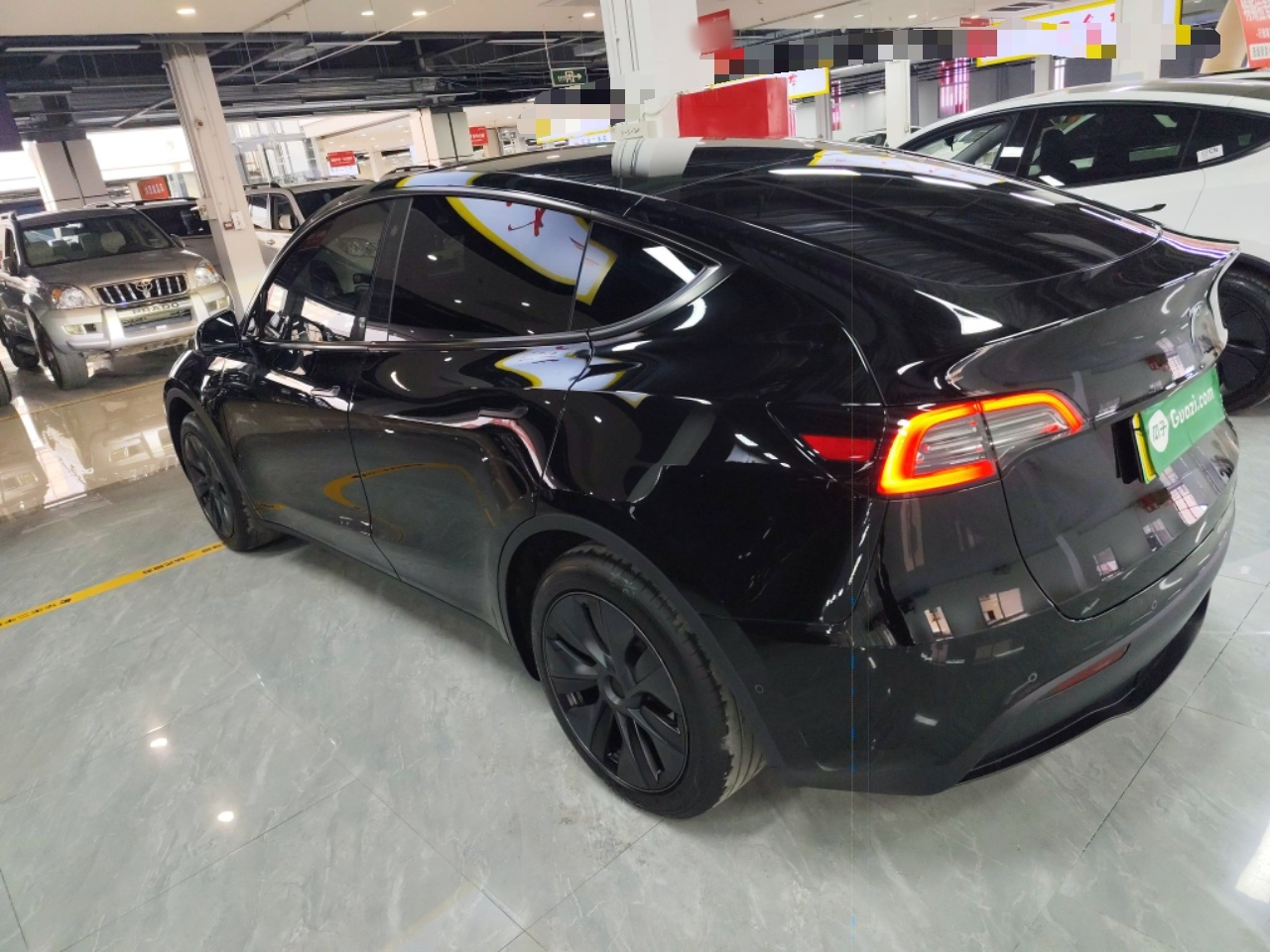 Model Y 2023 RWD photo 4