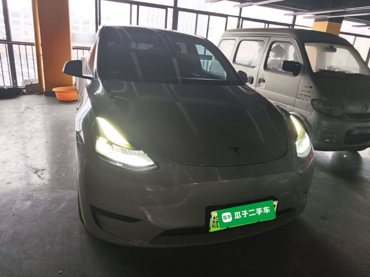 Model Y 2021 Standard Range RWD photo 2
