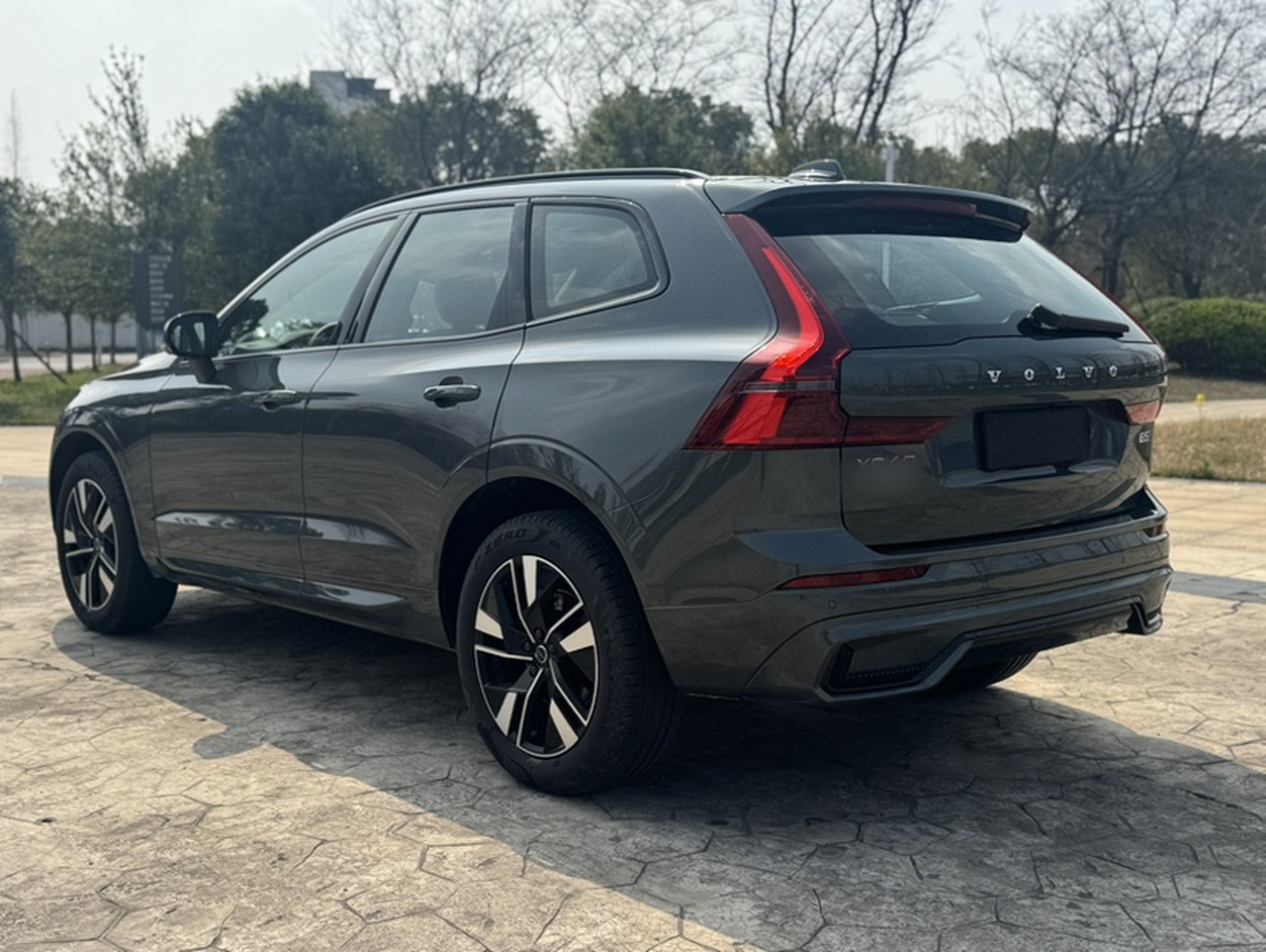 XC60 2026 B5 AWD Sport photo 2