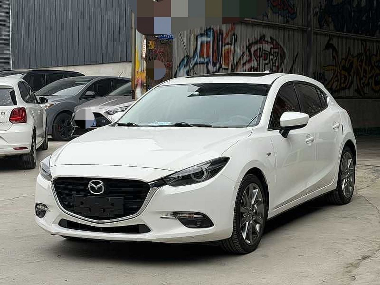 3 Axela 2017 Hatchback 2.0L AT Luxury China V
