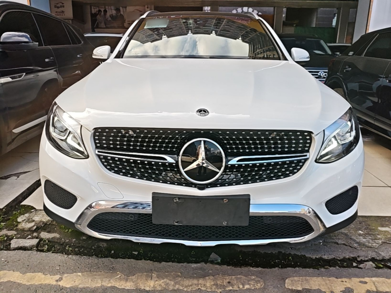 GLC 2019 GLC 200 L 4MATIC photo 2