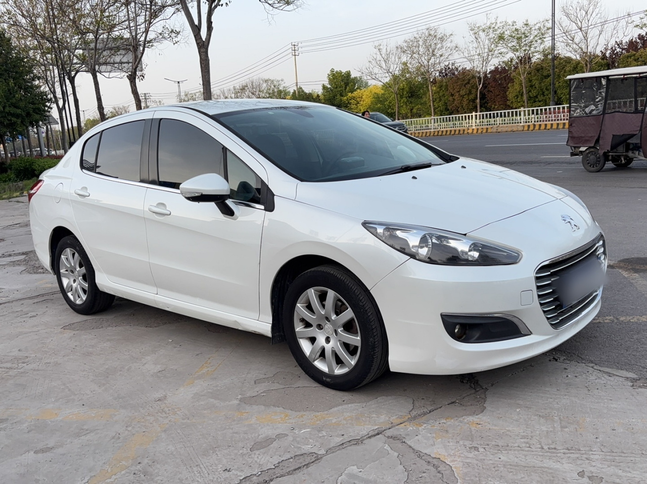 308 2014 Classic 1.6L MT photo 3