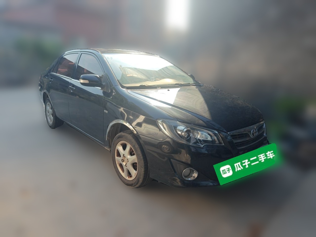 2013 1.6L AT Luxury photo 3
