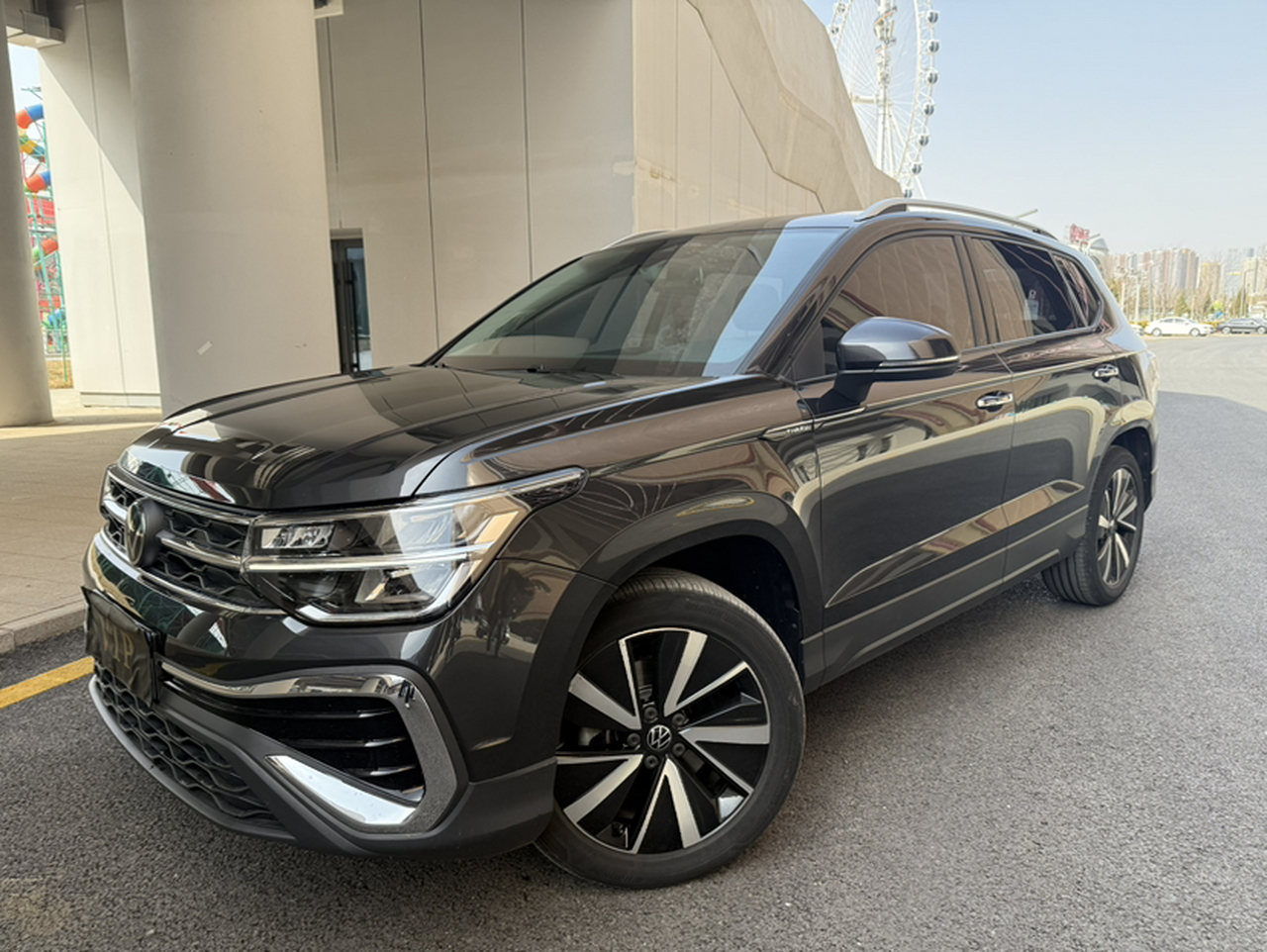 Tharu 2023 300TSI RWD
