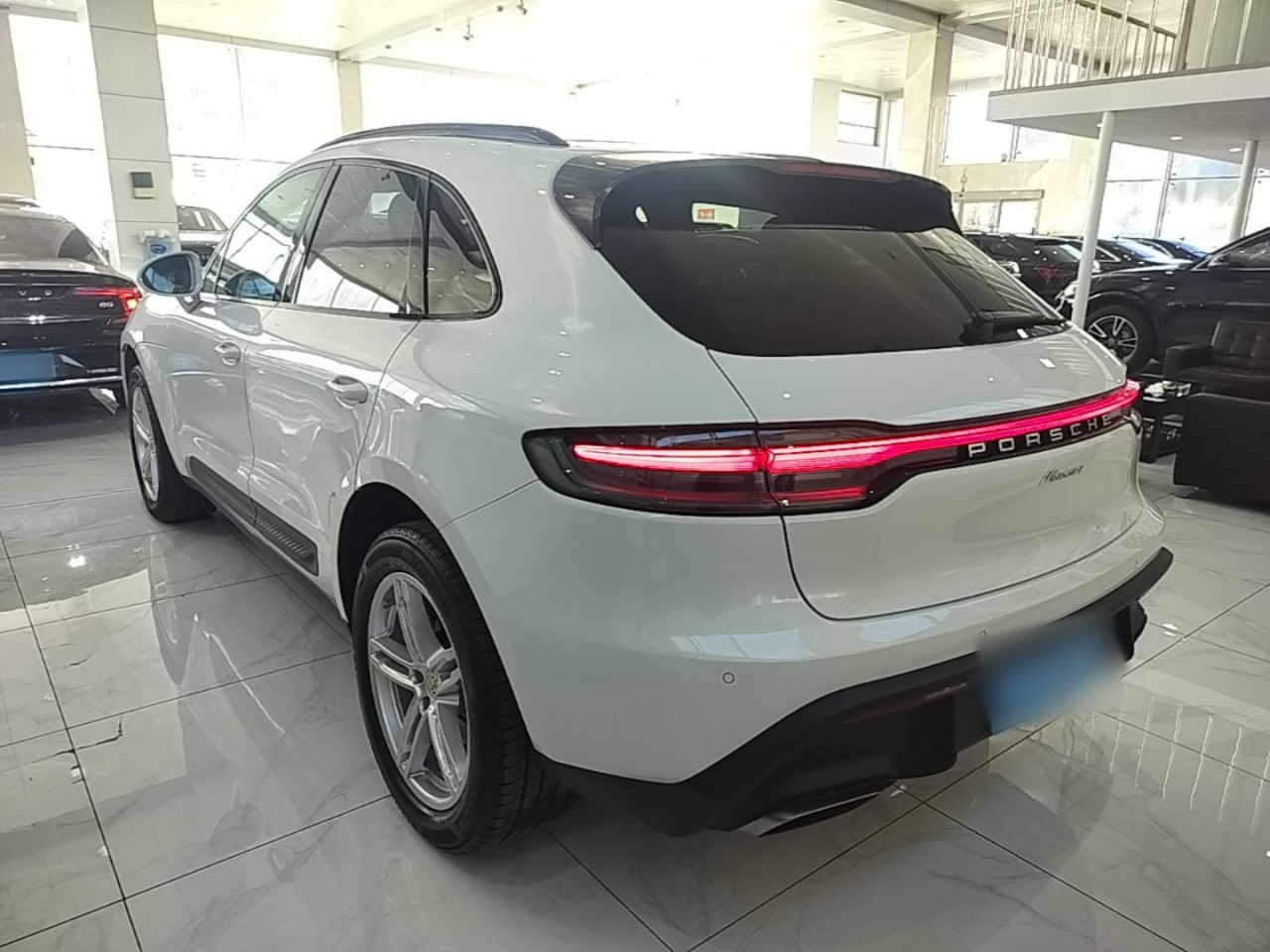 2022 Macan 2.0T photo 4