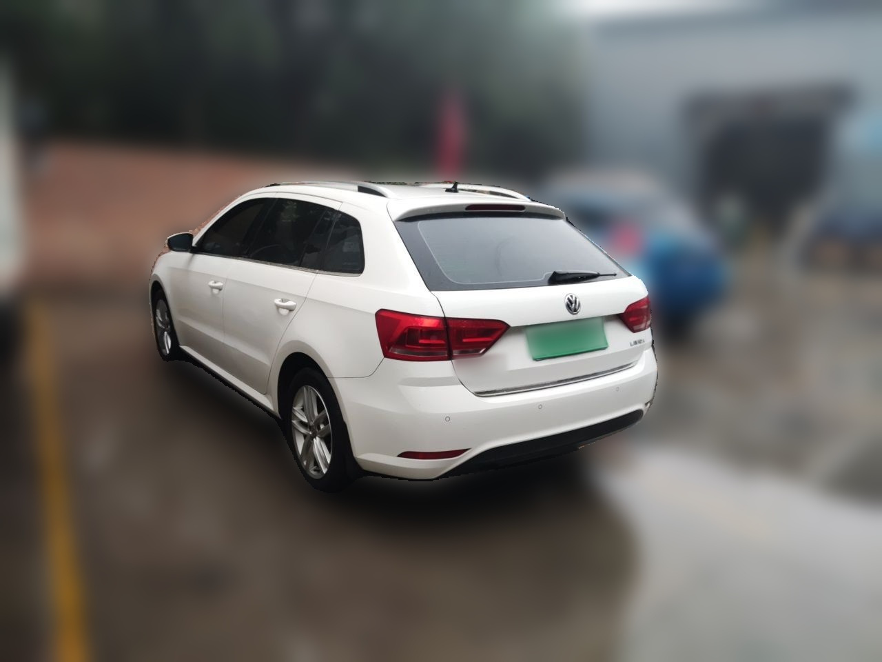 2015 1.6L AT Comfort photo 4