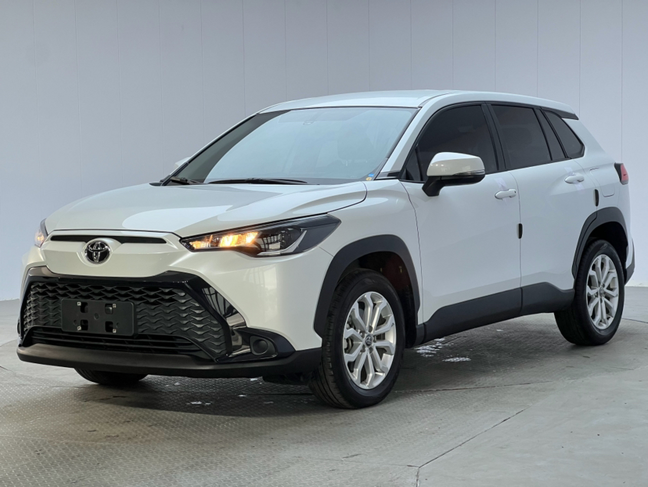 Frontlander 2024 2.0L CVT Elite