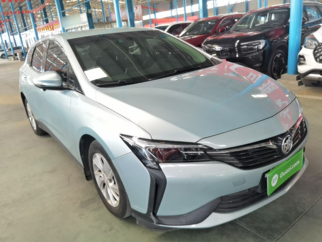 6 2022 PHEV Fashion photo 5