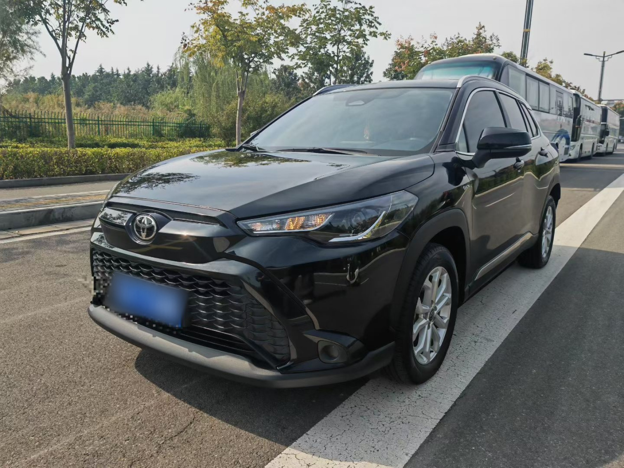 Frontlander 2024 2.0L Smart Hybrid Leading