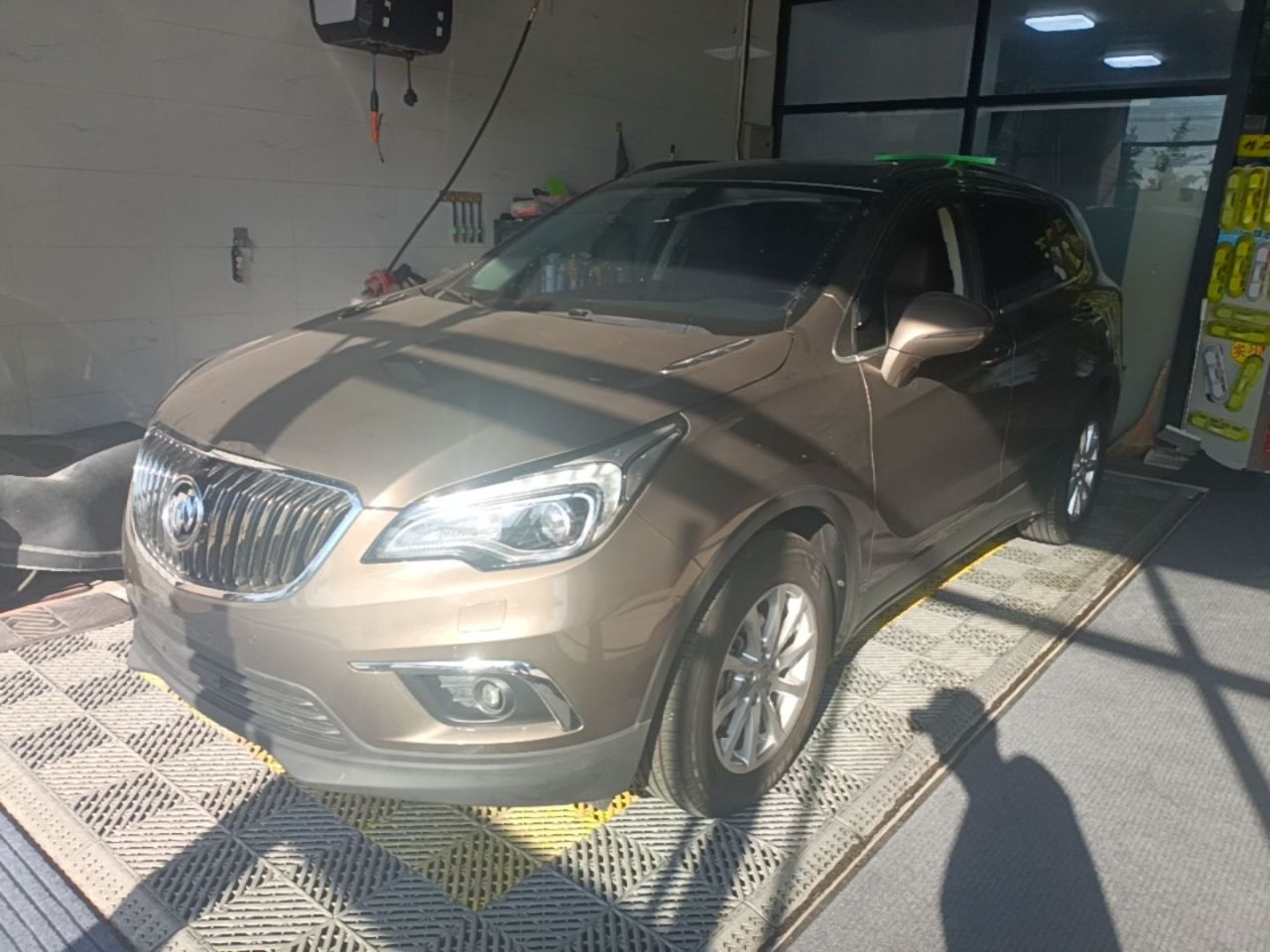 Envision 2017 20T RWD Luxury