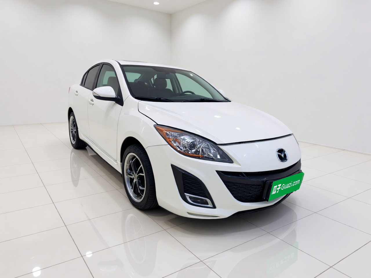 3 2011 Sedan 2.0L AT Luxury photo 3