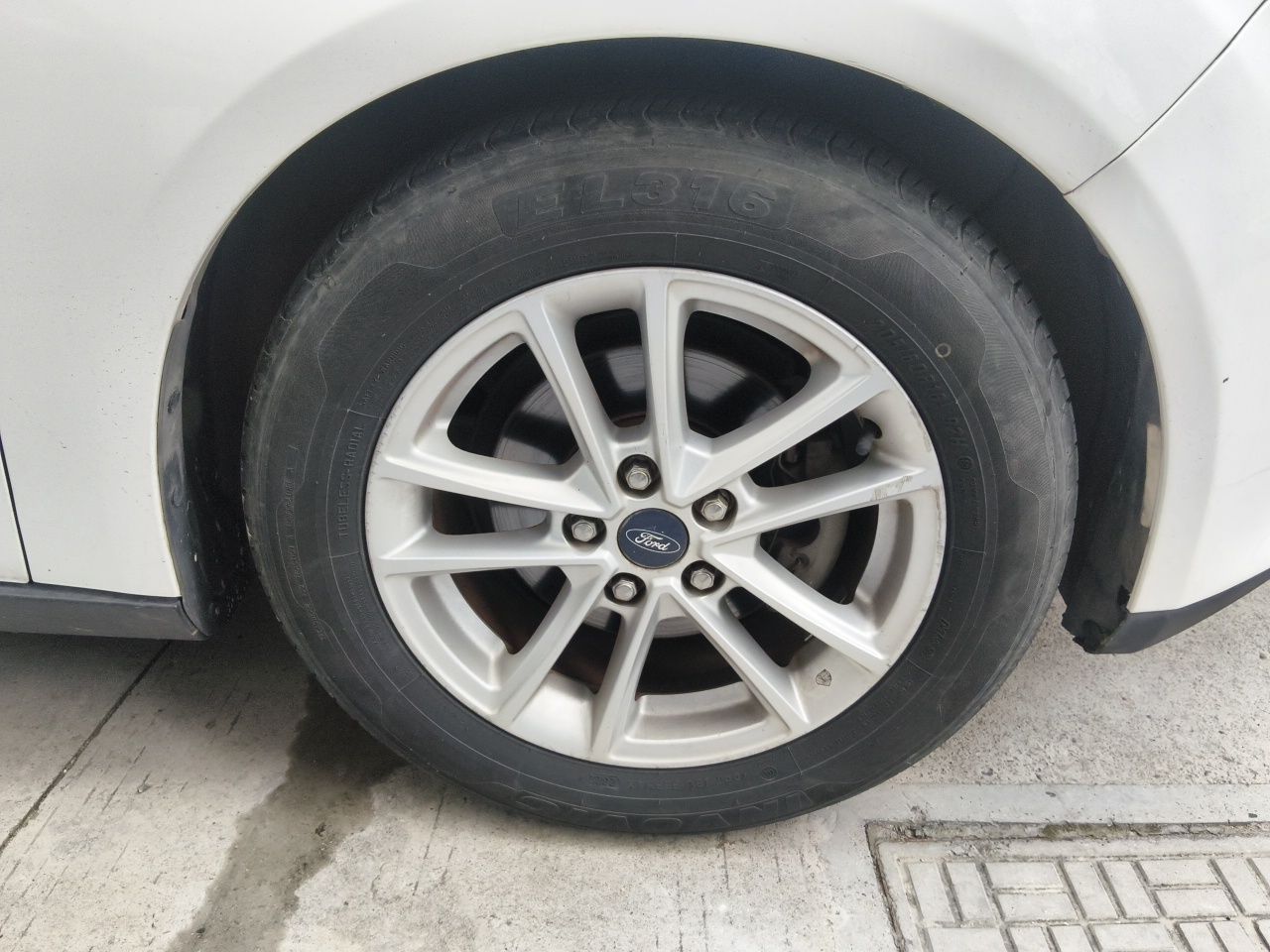 Focus 2015 Hatchback 1.6L AT photo 2