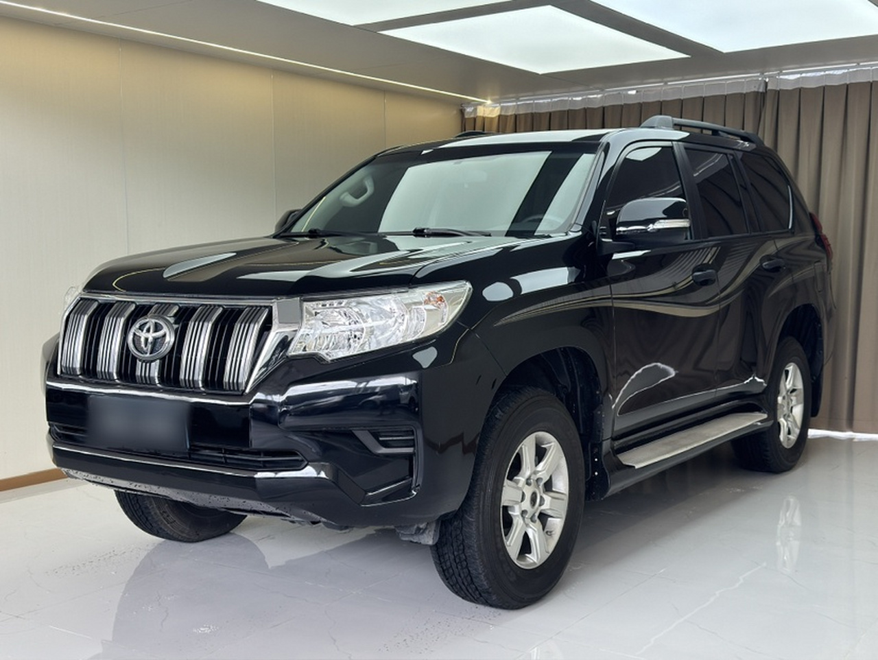 Prado Parallel Import