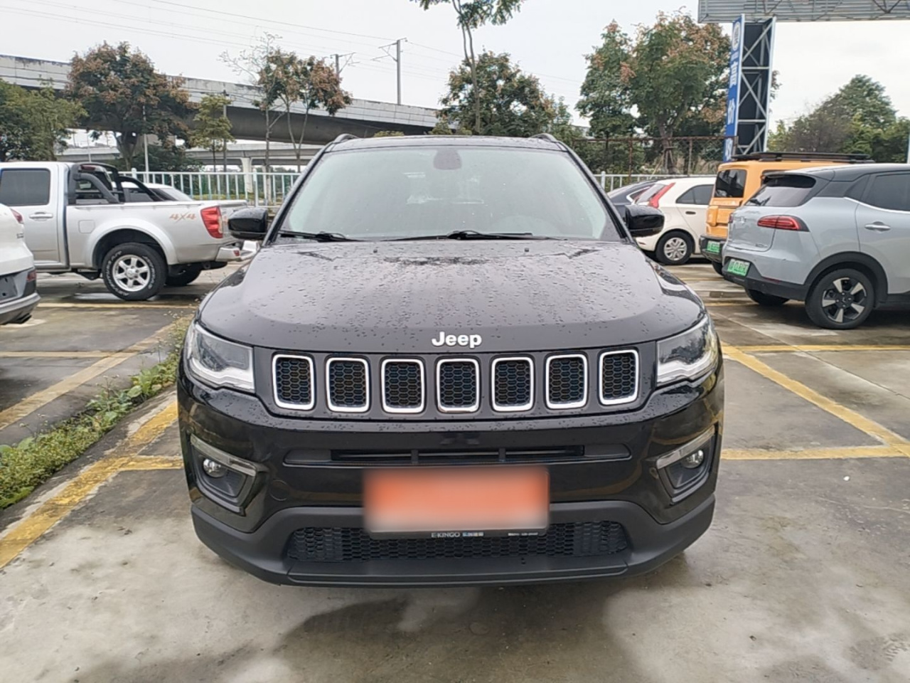 Compass 2017 200T AT photo 2