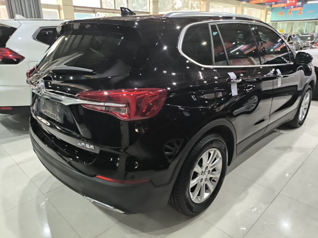 Envision 2021 532T RWD Luxury photo 4