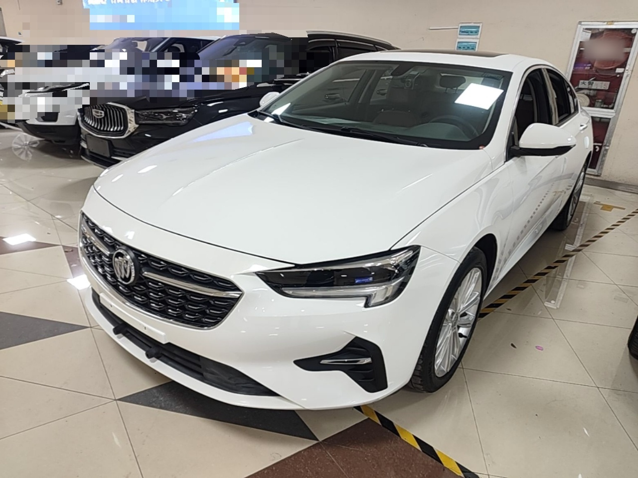 Regal 2022 652T Smart