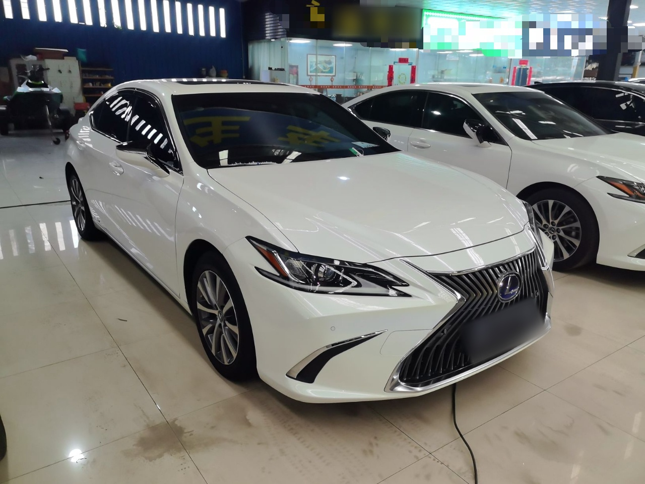 ES 2018 300h Excellence China VI photo 3