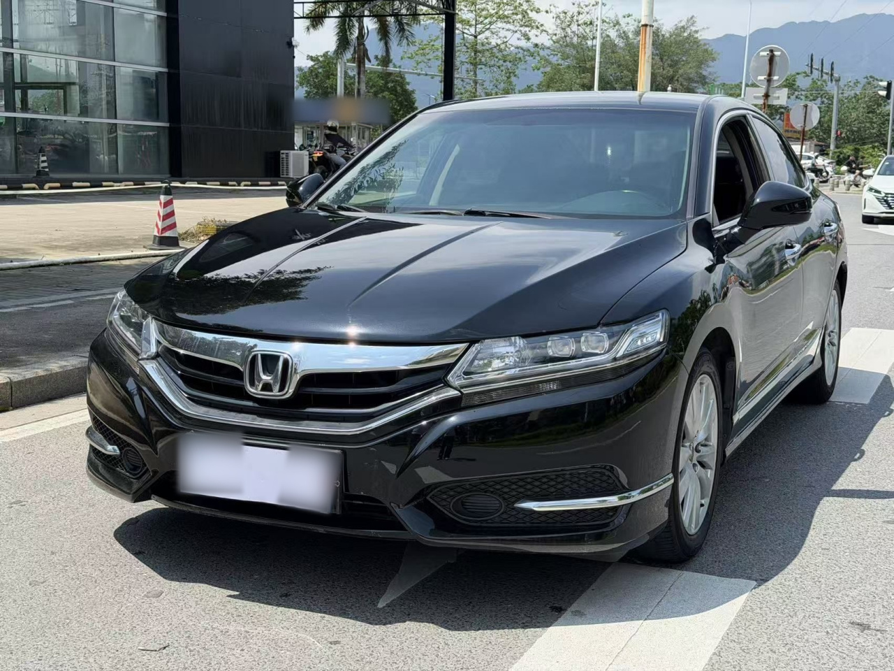 Spirior 2015 2.0L Luxury
