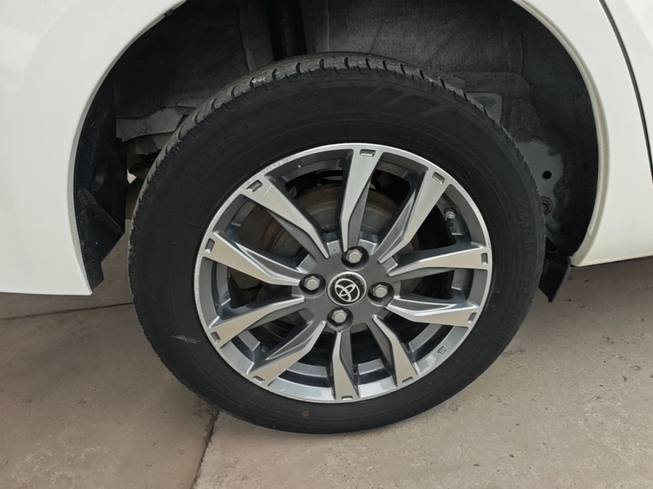 YARiS L 2021 1.5L CVT Leading photo 3