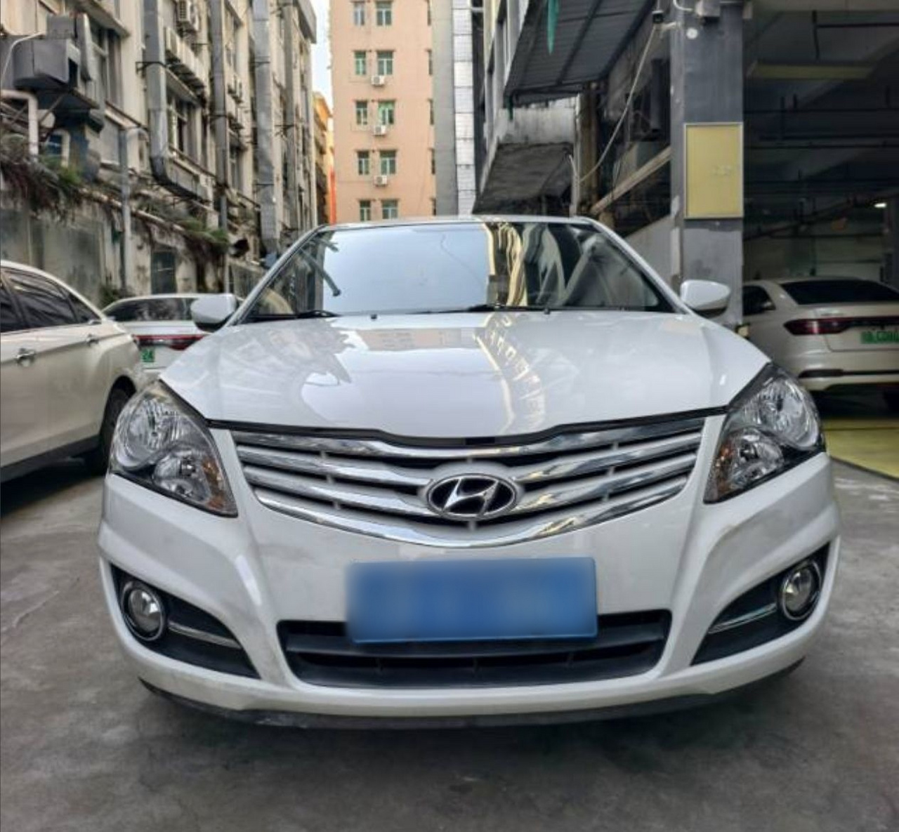 Dynamic 2011 1.6L MT Comfort photo 3
