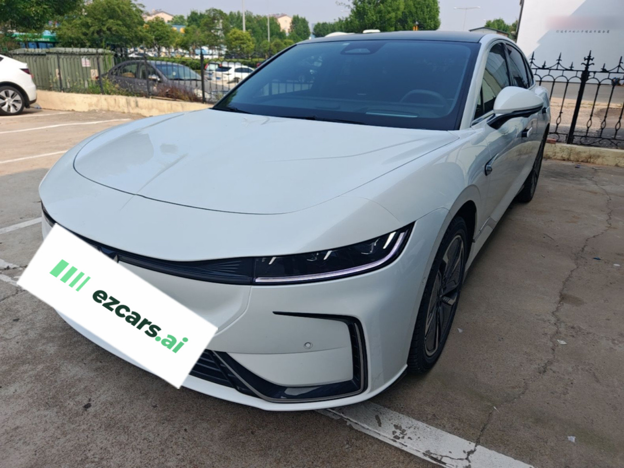 Voyah Passion 2023 AWD Long Range
