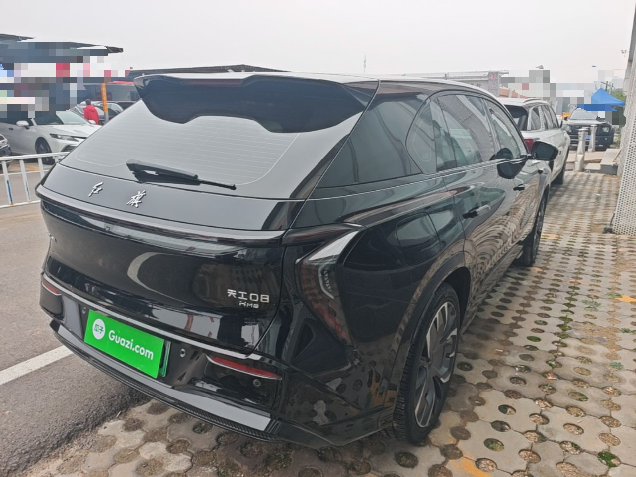 08 2025 680 AWD photo 4