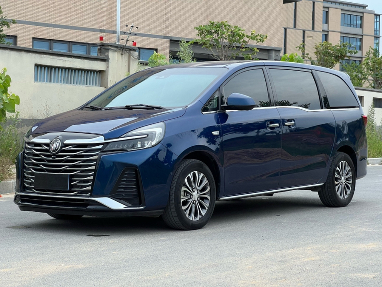 GL8 2023 Premium