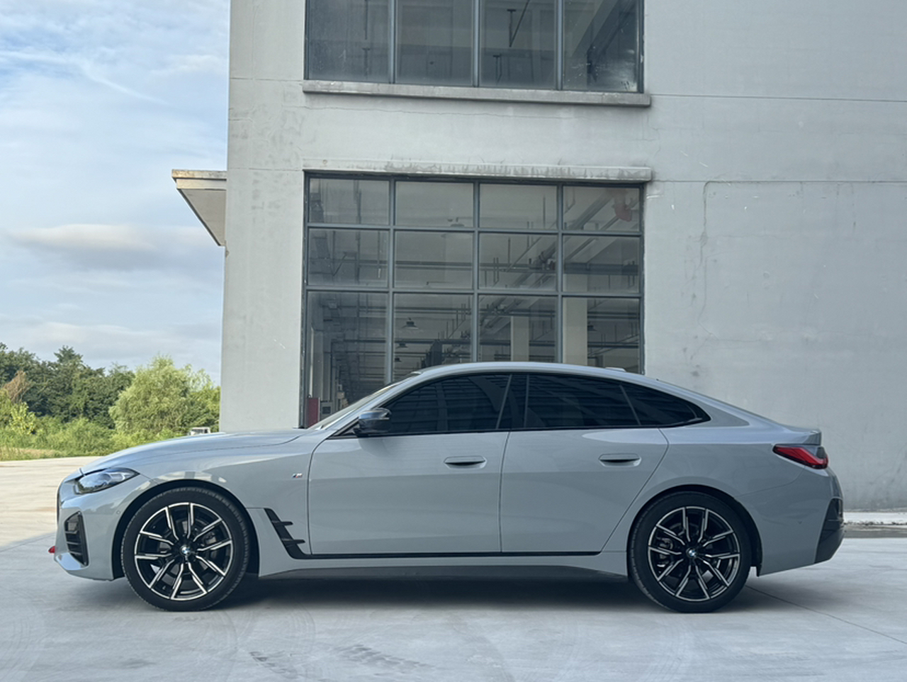 4 Series 2023 425i Gran Coupe M M Sport Night Package photo 4