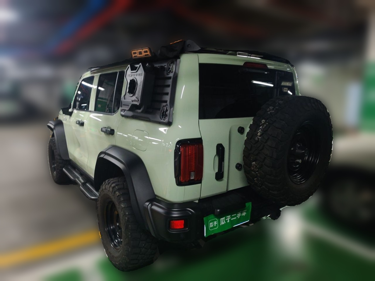 300 2021 2.0T photo 4