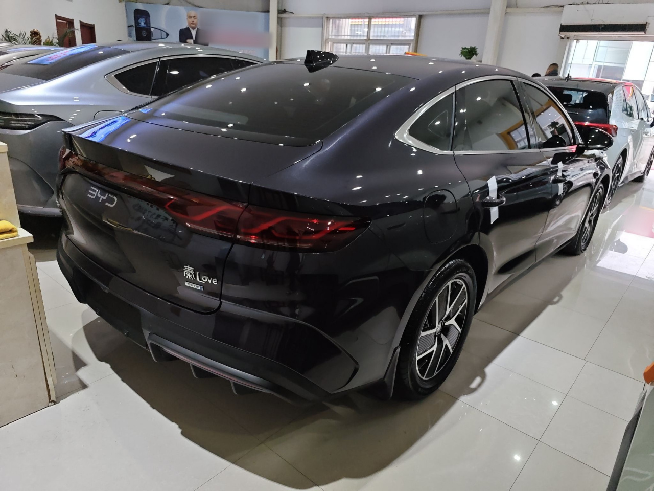 Qin L 2025 DM-i ADAS 120KM Leading photo 4