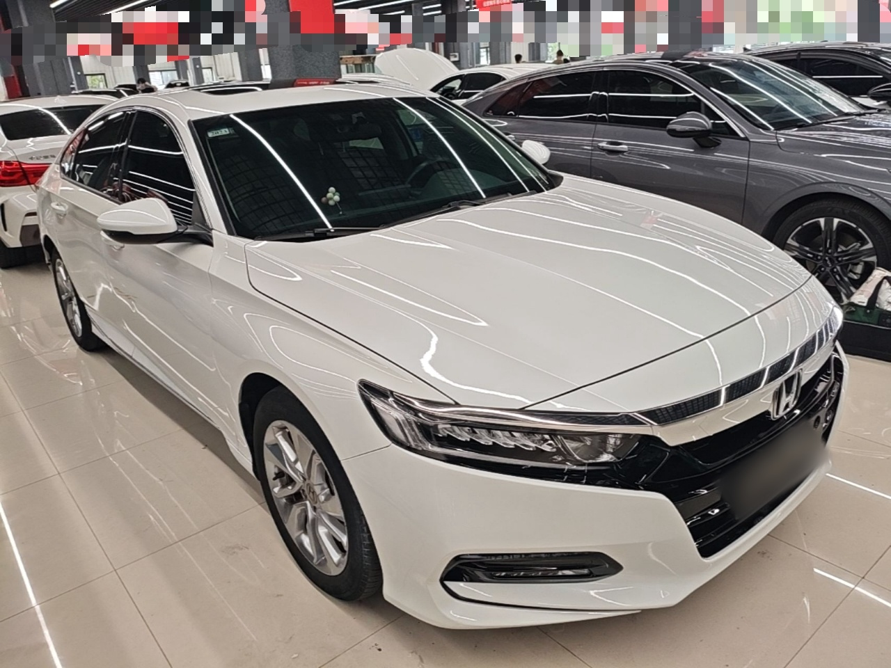 Accord 2018 260TURBO Elite China VI photo 3