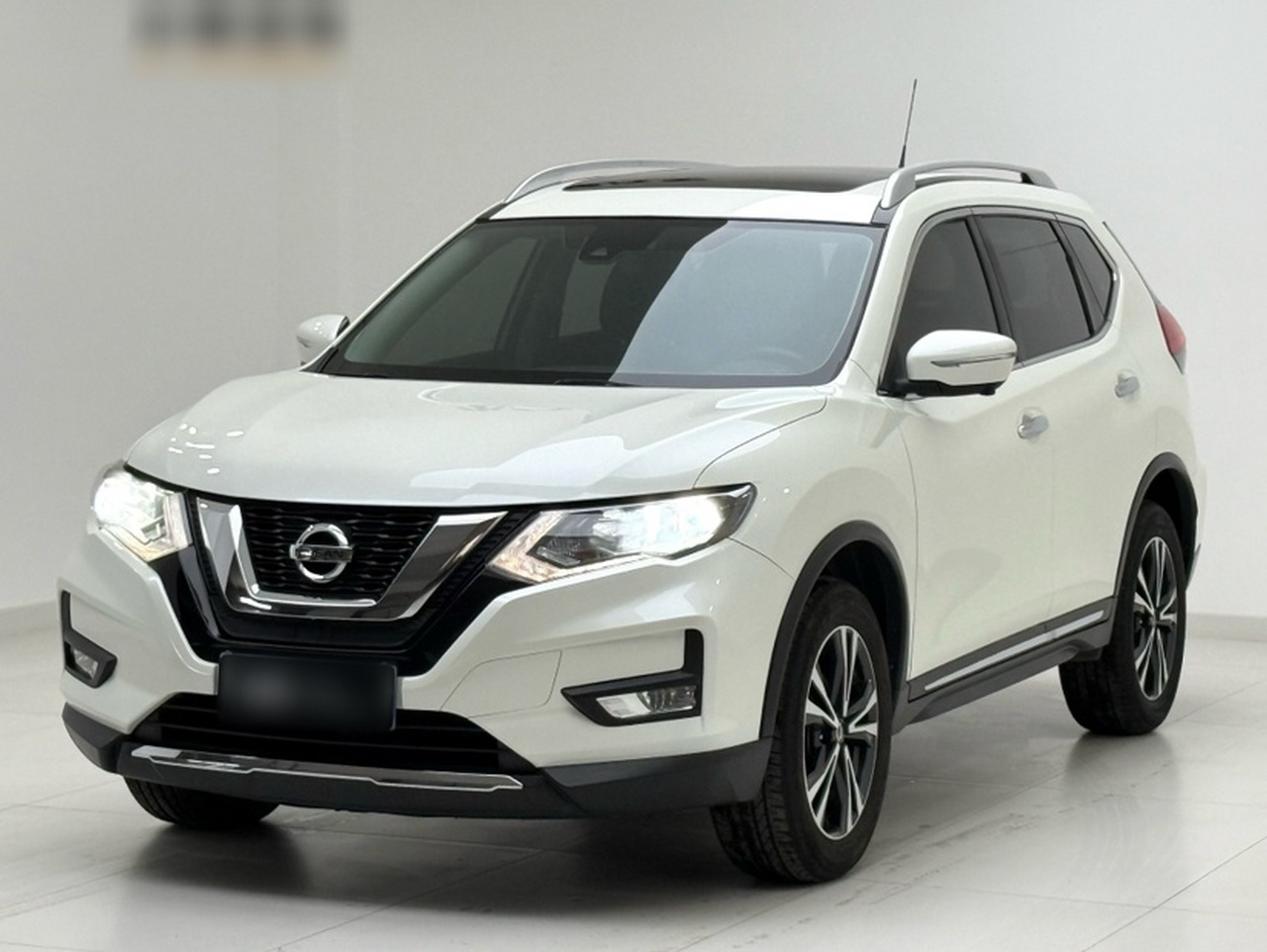 X-Trail 2017 2.5L CVT Luxury 4WD