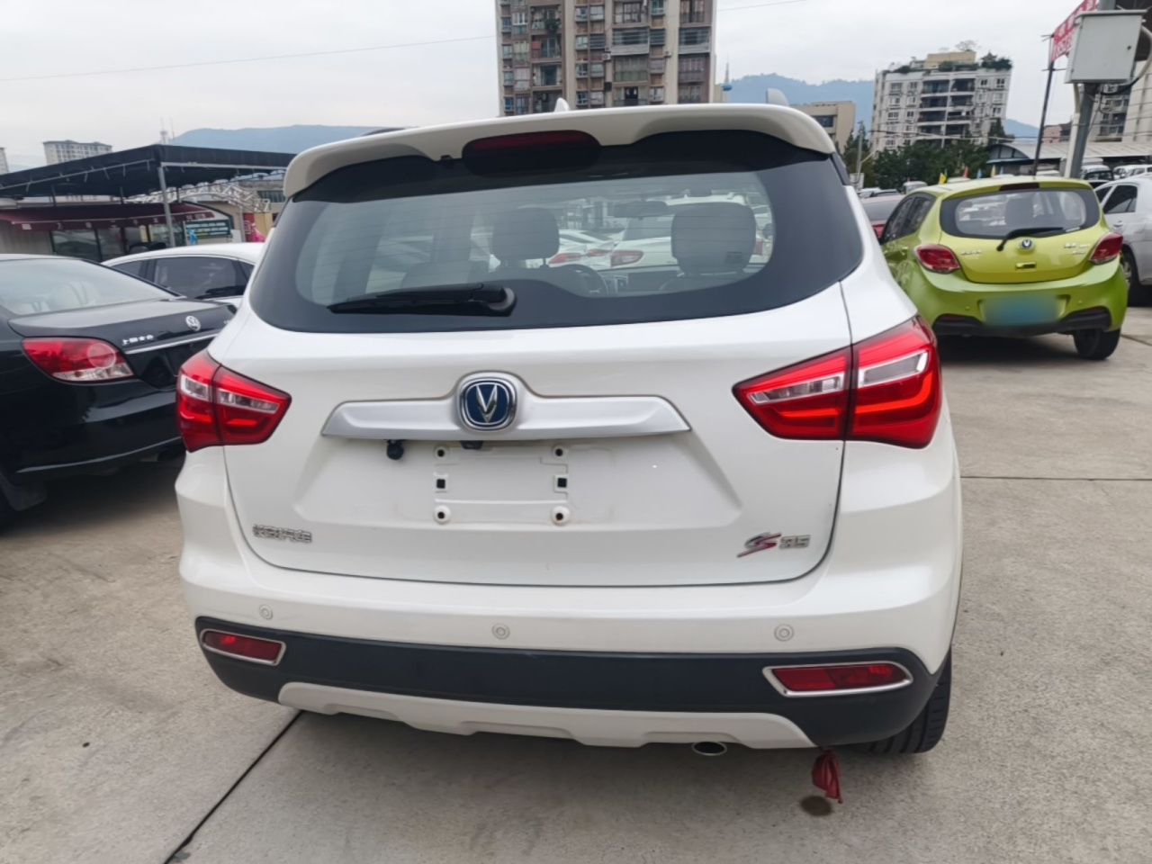 CS35 2017 1.6L MT Luxury photo 5